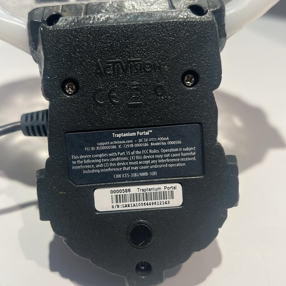 Skylanders Traptanium Portal With 5 Trap Crystals - Picture 7 of 8